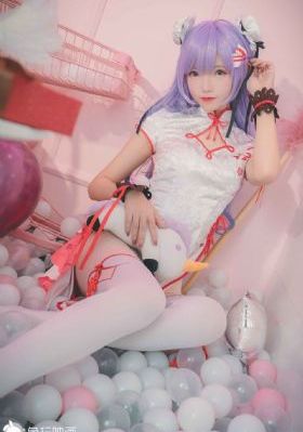 醉酒的女大学生