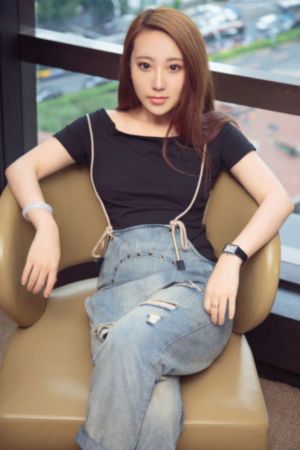 春原庄的管理人小姐