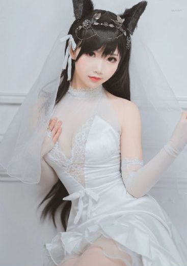 黄8昂