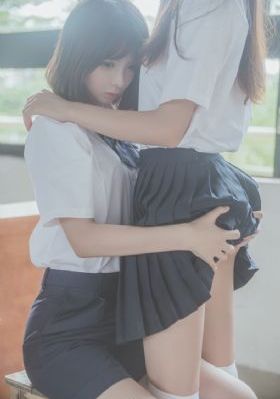 少年男仆库洛在线观看
