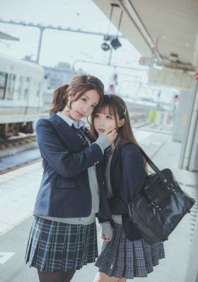 大胸秘书